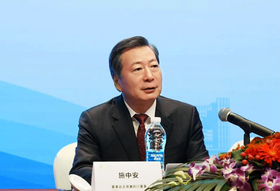 一飞冲天300倍董事局主席施中安&nbsp;发表讲话.jpg